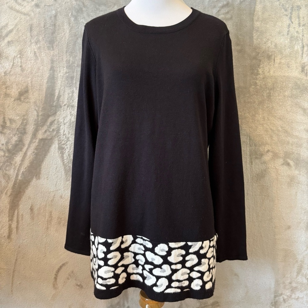 Emily Daniels Animal Print Leopard Elegant Cozy Comfy Sweater Wmn’s Sz M